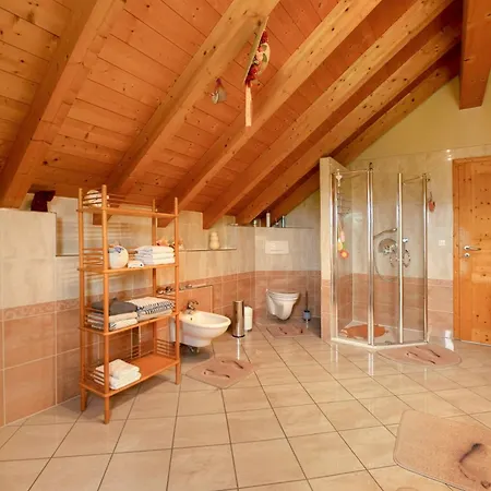 Haus Emanuel *